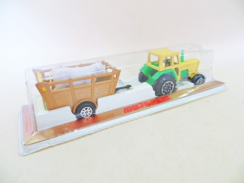 MAJORETTE 323 'FARM TRACTOR/TRACTEUR & CATTLE TRAILER'. 1:65. MIB/BOXED - Picture 4 of 6