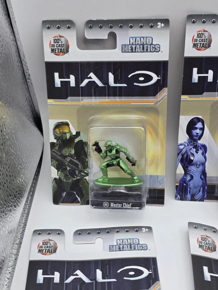 Lote de 12 figuras coleccionables de metal fundido a presión Halo Nano Metalfigs  Foto 2 de 4