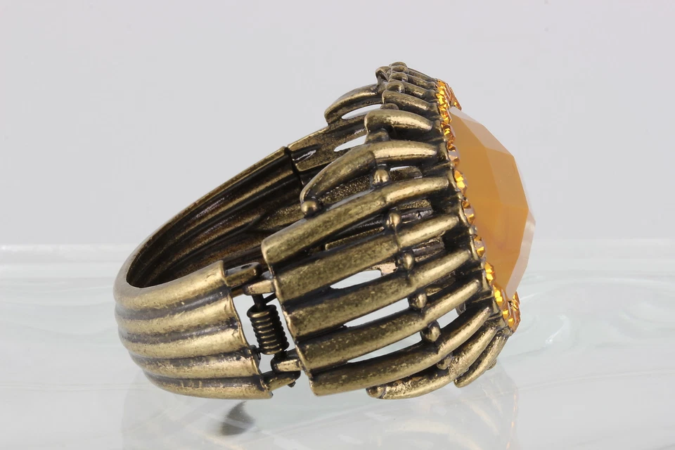 ANTIQUE BRASS HINGED CHUNKY AMBER STONES BRACELET FASHION 2373 - Image 4 of 4