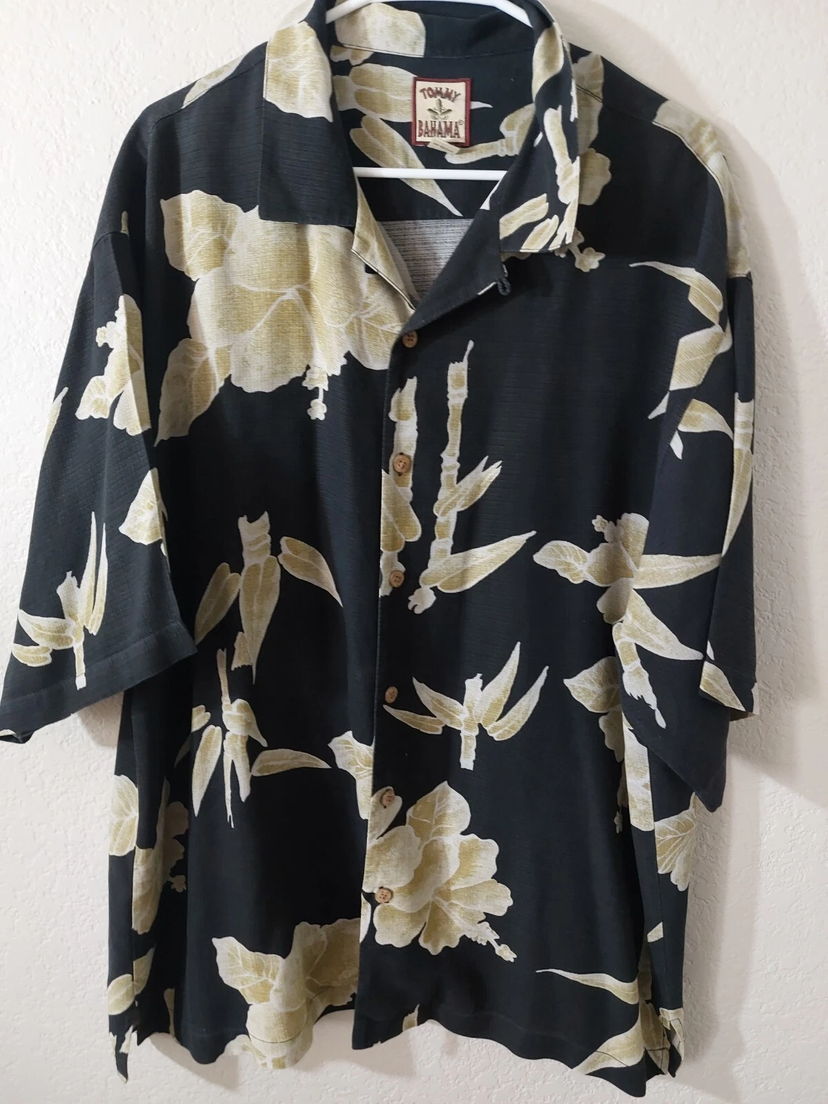 Tommy Bahama XL Button Up 100% Silk Hawaiian Shirt Mens