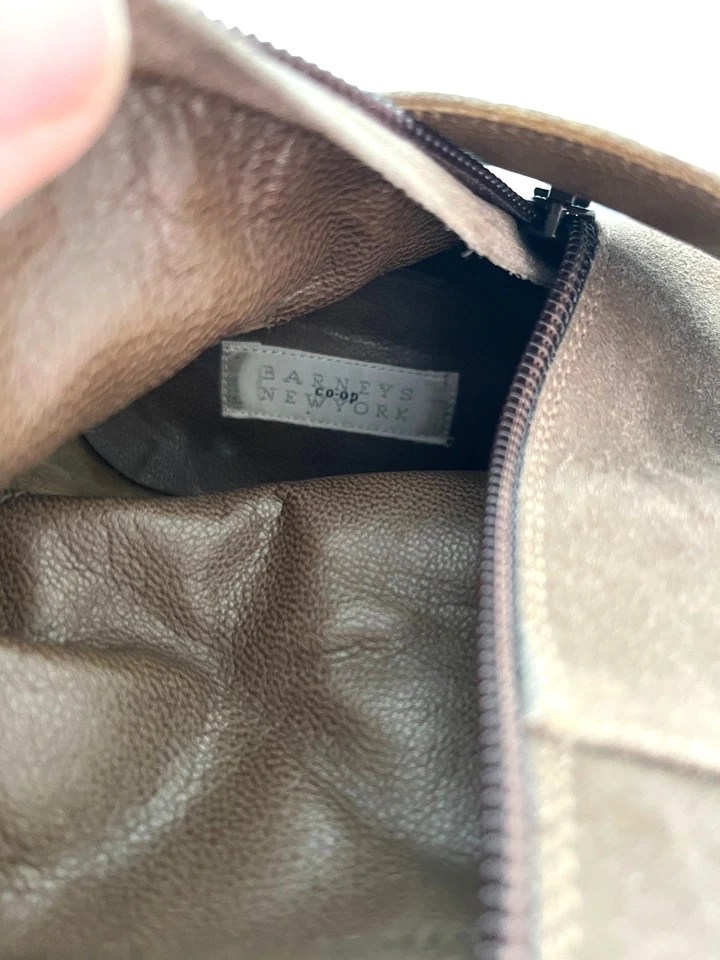 Botas de gamuza cooperativas Barneys para mujer talla 7 tostadas por encima de la rodilla correa para el tobillo cremallera Foto 4 de 4