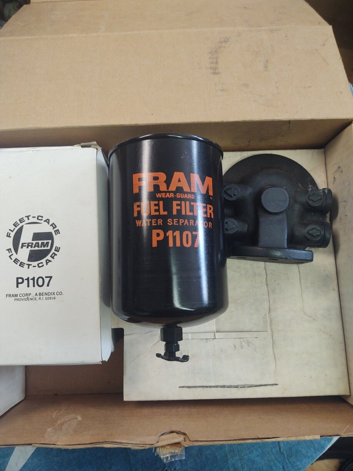 Fram P1107 Oil Filter + Housing Top- Ford,IH,J. Deere NOS 