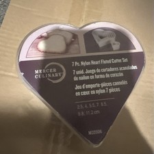 Mercer Culinary M35506 Reinforced 7 Piece Heart Dough Cutter Set w/ Storage Box