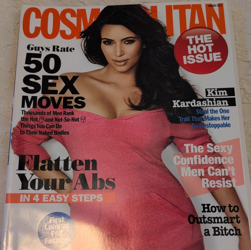 Cosmopolitan Magazine August 2011 Kim Kardashian Cover Sex Moves Fashion