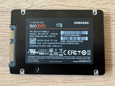 Samsung 860 EVO 2,5 Zoll 1TB Internes SSD (MZ-76E1T0B/EU)