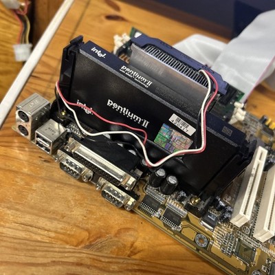 Slot 1 ATX Intel 440LX AGP ISA PCI SIMM SDRAM Biostat M6TLC Working Tested PII