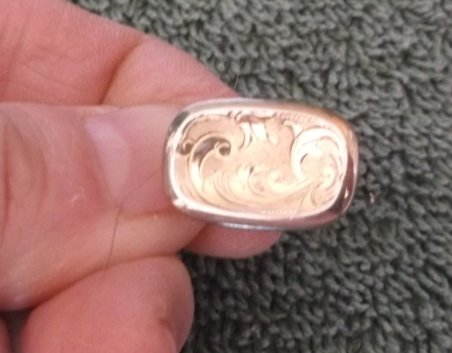 Picture 1 of 2