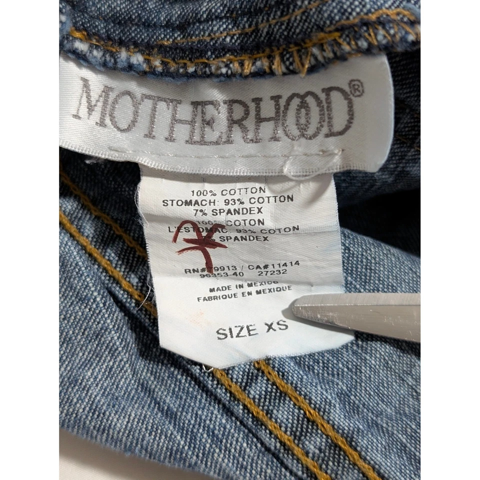 Motherhood Maternity Blue Denim Flare Leg Pull-On Panel Jeans Pants Size Xsmall - Image 3 of 3