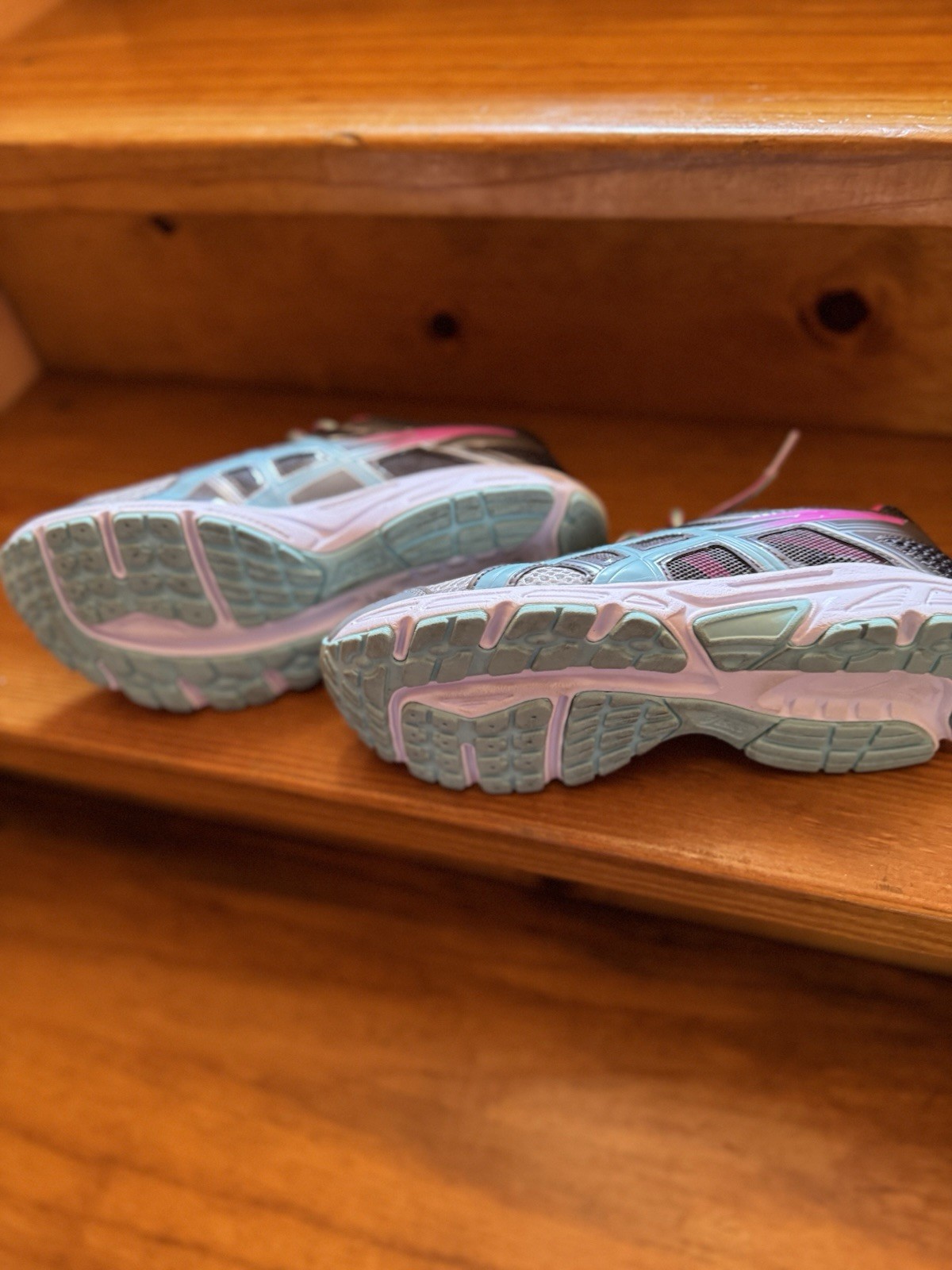 ASICS Girls Gray Pink White Breathable Mesh Lace Up Low Top Sneakers thumbnail 6