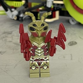 LEGO 70708 Galaxy Squad Hive Crawler 100% Complete Minifigs Instructions No Box