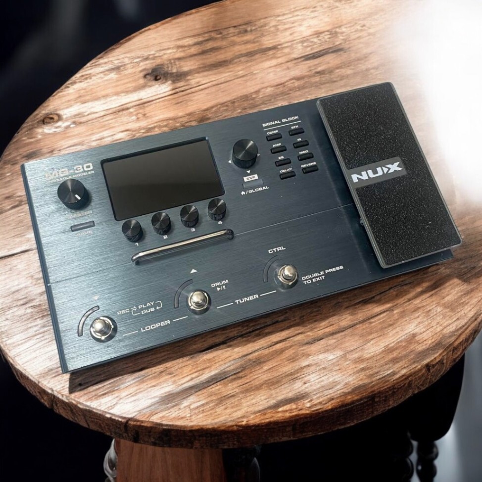 NUX MG-30 美品　8/16まで Amazon.com: NUX MG-30 Guitar Multi-Effects Pedal Guitar/Bass
