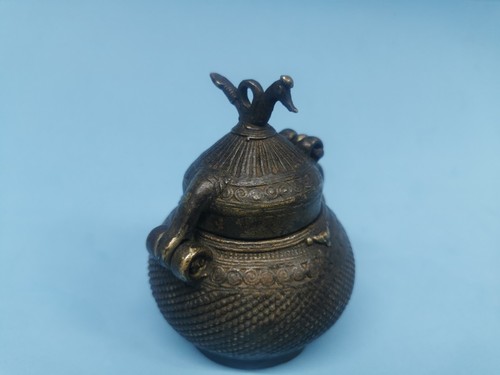Beautiful Antique Handmade Carved Dhokra Lidded Brass Bowl India Tribal - Picture 6 of 13