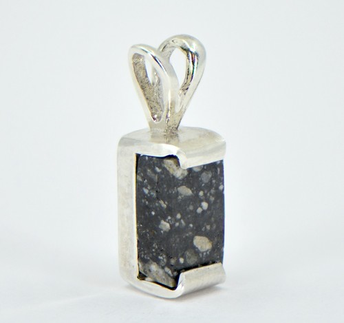 Lunar Meteorite Jewelry I The Moon Bar Necklace - TOP METEORITE Jewelry - Picture 5 of 5