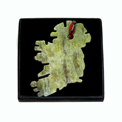 Irischer Weihnachtsschmuck Connemara Marmor Karte von Irland in Präsentationsbox