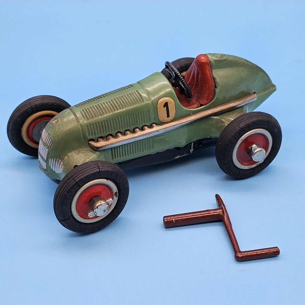 Schuco studio 1050 on sale mercedes racer