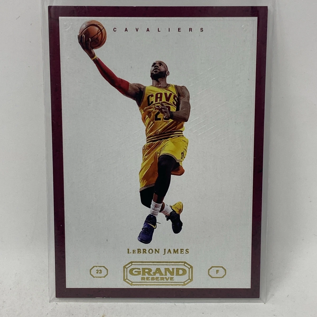LeBron James Basketball 2016-17 Season Sports Trading Card Singles