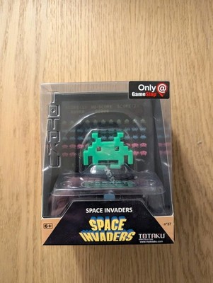 Totaku Space Invaders Game Stop exclusive NEU OVP
