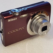 Nikon COOLPIX S230 10.0MP Compact Digital Tou...