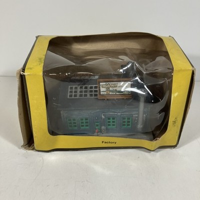 Revell N Gauge Combination Station Factory Assembled Building Box N2901