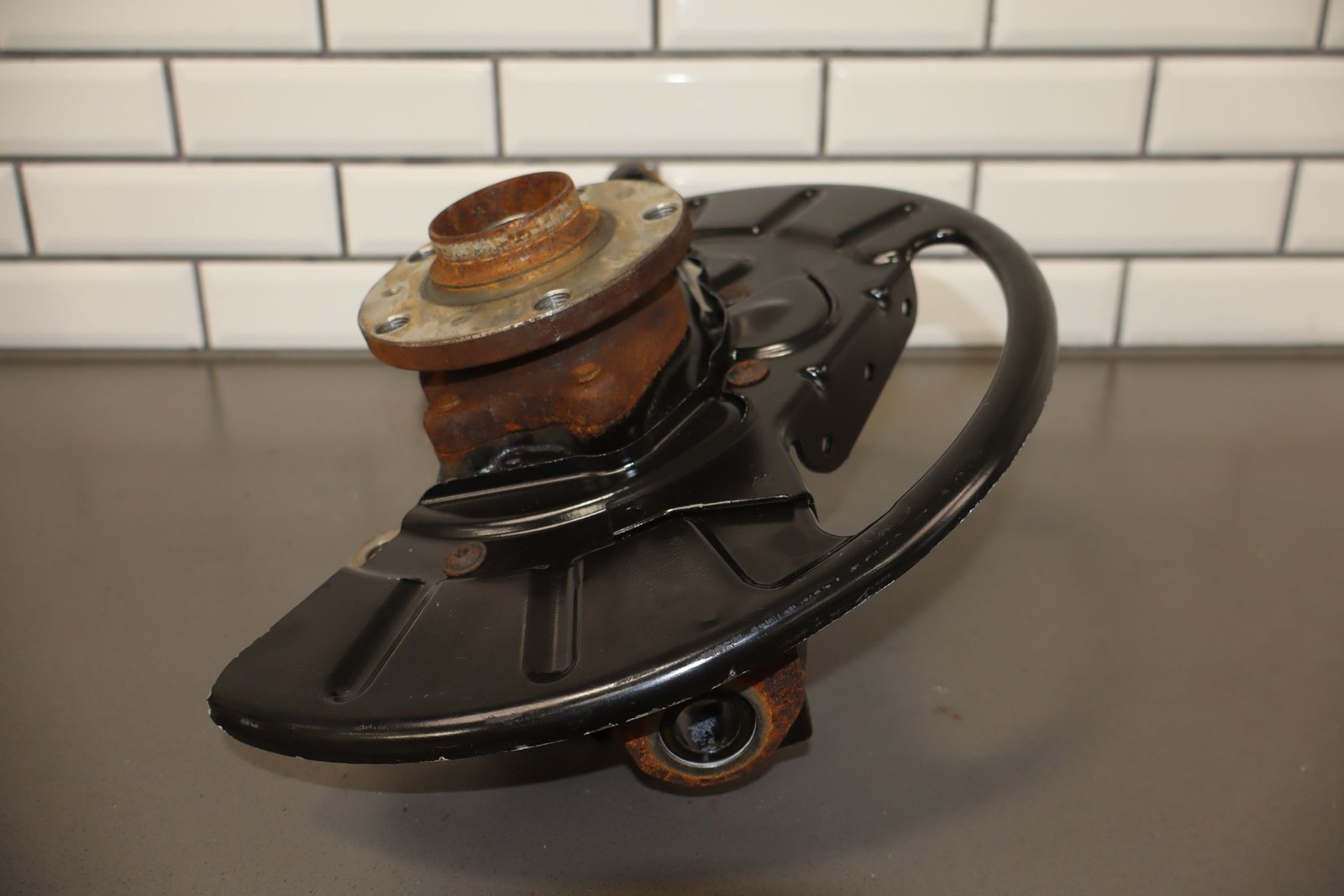 Bentley Continental 2004 Front Right Steering knuckle