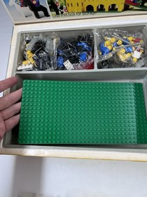 LEGO 6075 Classic Castle Yellow Castle New and Sealed from 1981