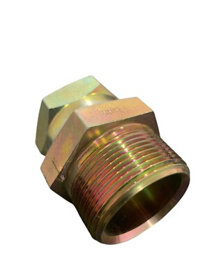 Hydraulic Pipe Swivel Adapter 1-1/2'' NPT Male to 1-1/2'' NPSM Female