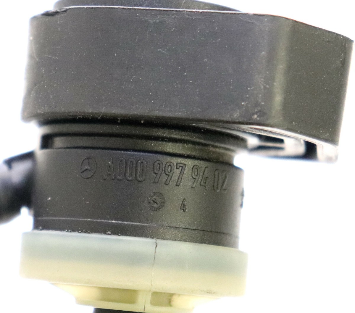Mercedes W247 B220 M260 A0009979402 A2600180700 Entlüftungsventil  