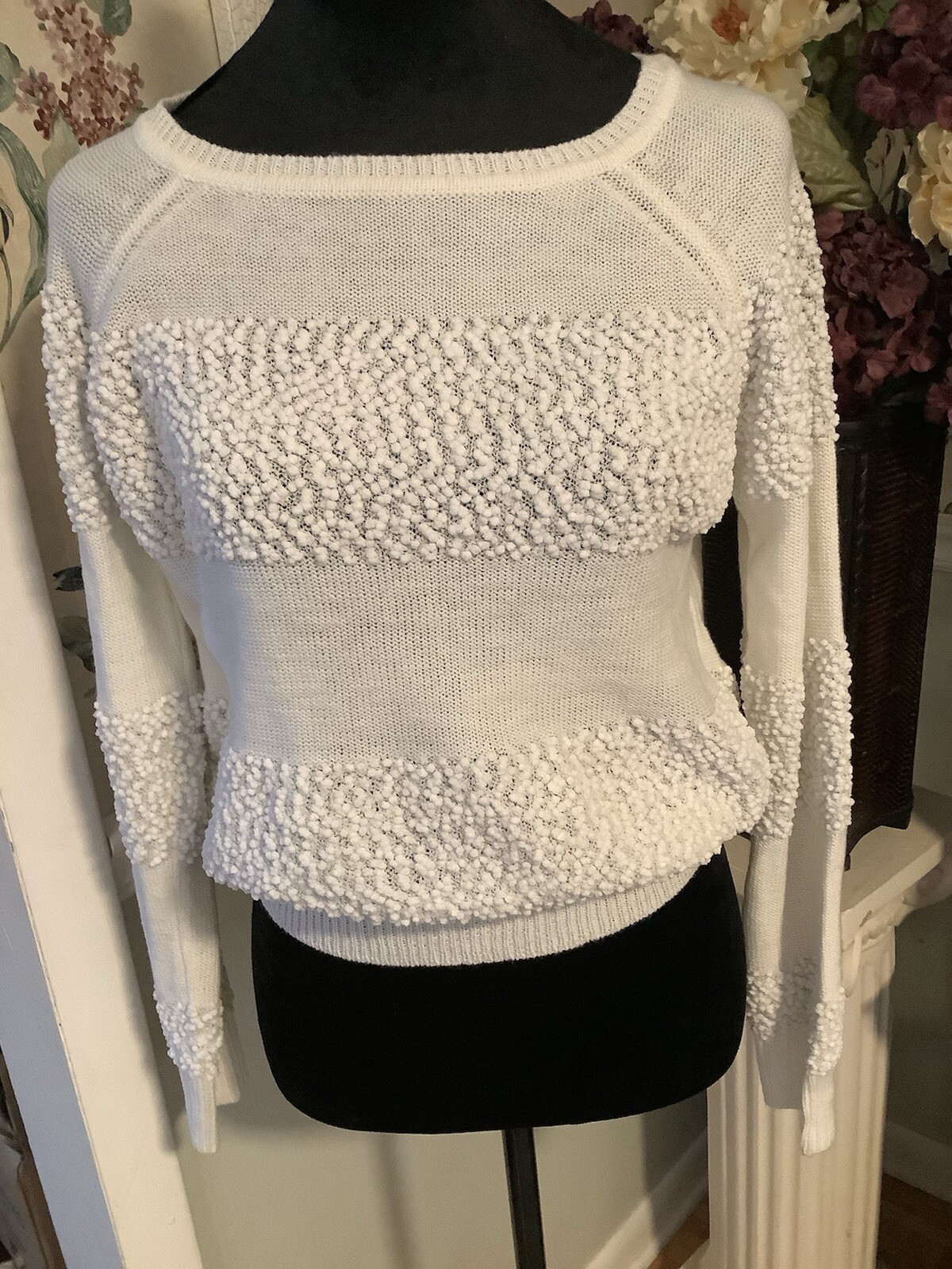 Juniors Oh MG Pullover Sweater  M Long Sleeve High Low Knit  Ivory