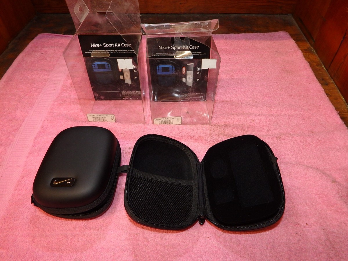 Black Nike Plus AC1380-001 Sport Kit Carrying Case for iPod Nano