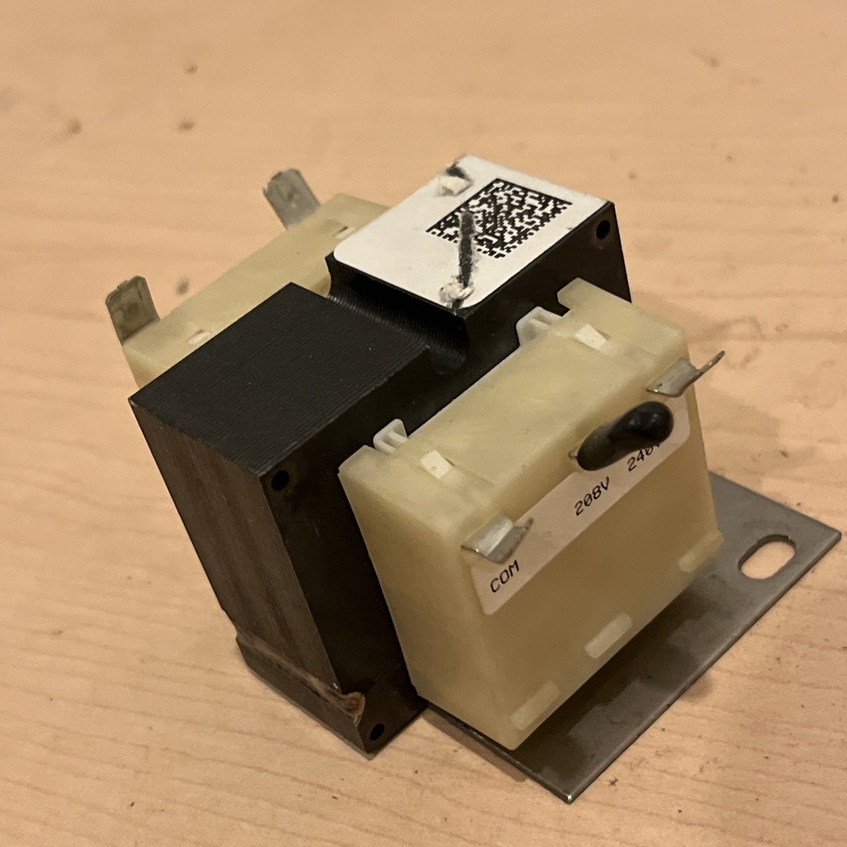 Basler Transformer BE40136001 Pri 208/240 SEC 24vac 40va for