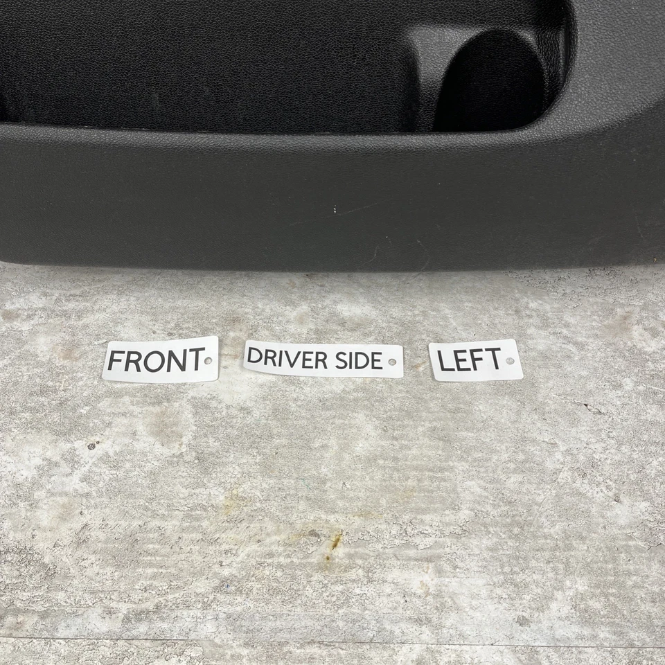 Panel de puerta delantera de ébano para conductor Chevy Silverado GMC Sierra 2007-2009 Foto 2 de 4