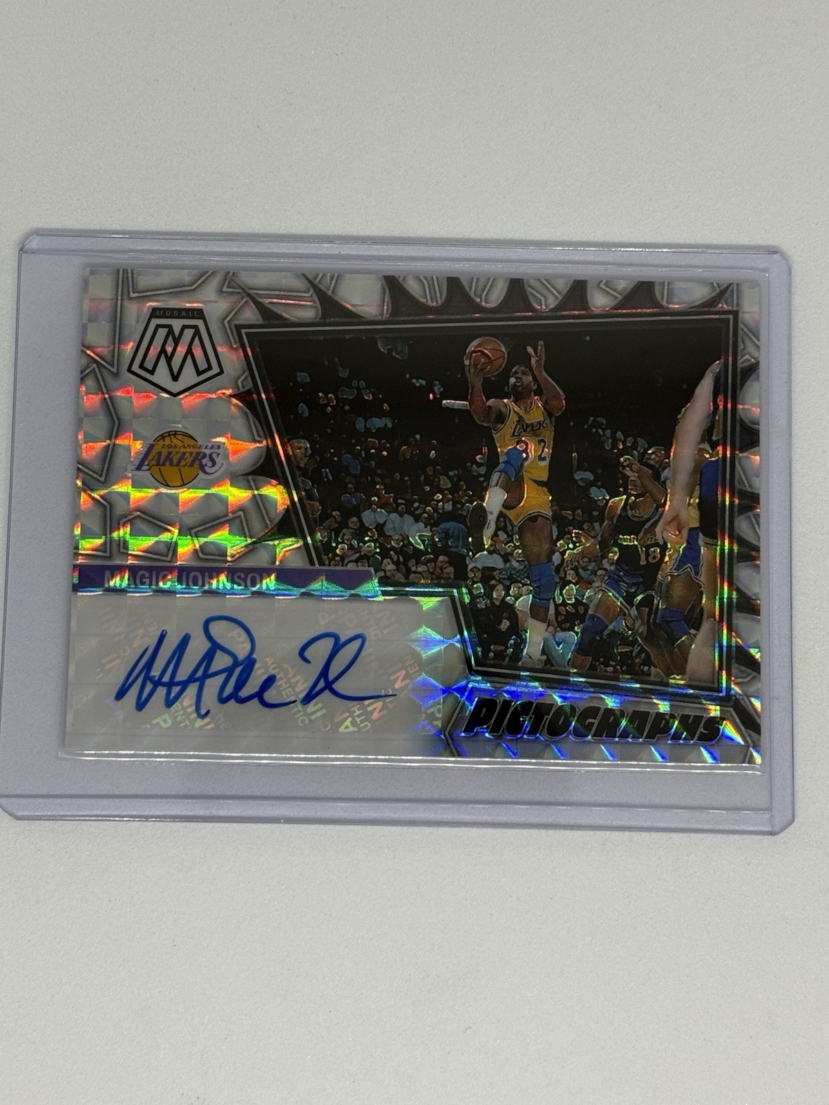2022-23 Panini Mosaic Magic Johnson Silver Mosaic Pictographs Autographs Auto