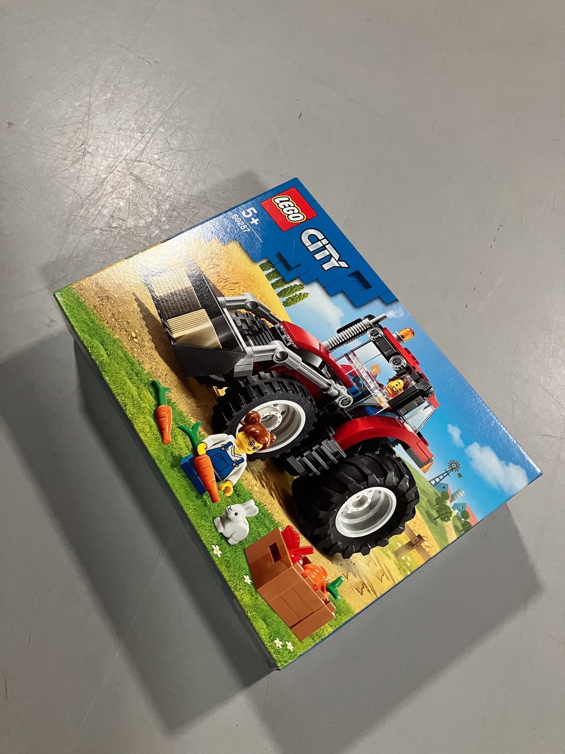 Tracteur LEGO City 60287 pour créer sa propre ferme miniature à la maison