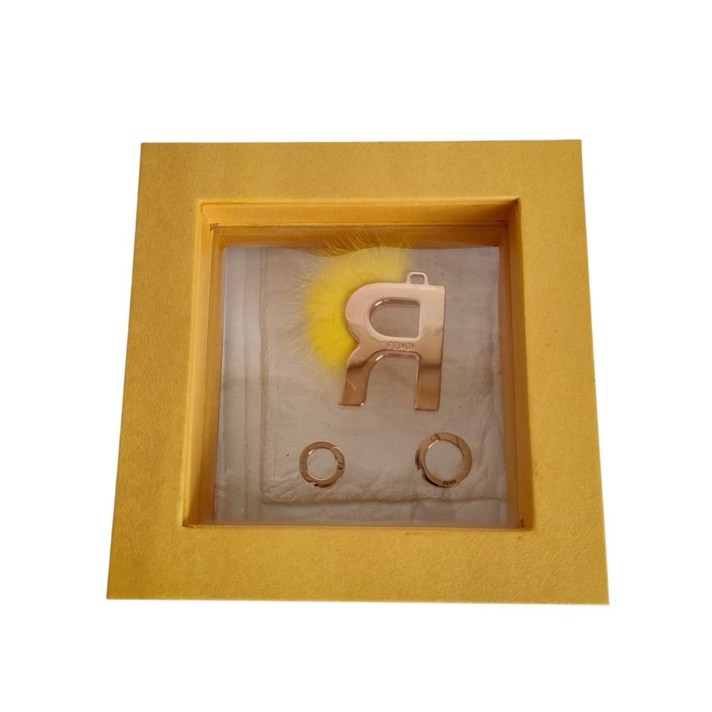 FENDI ABCLICK Initial Charm R Gold Yellow Metal W… - image 2