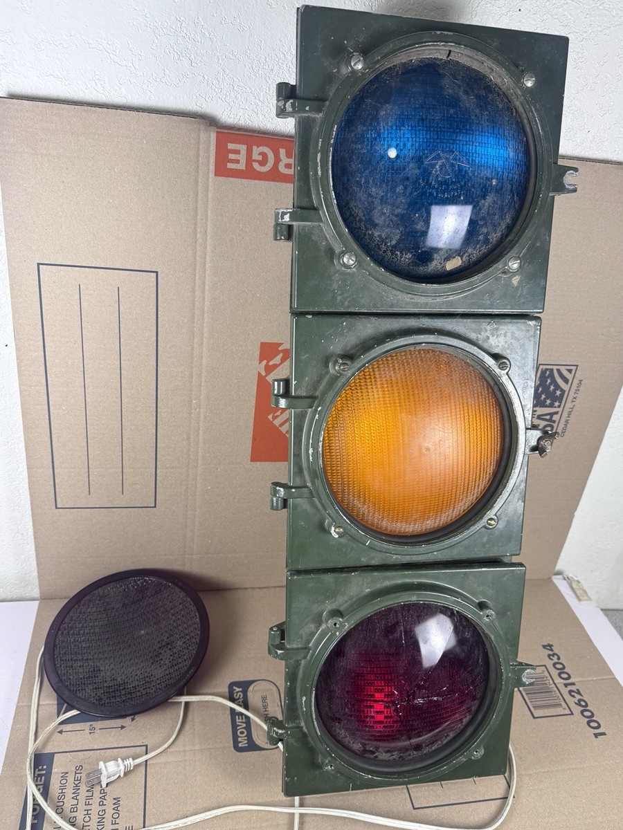 VINTAGE ECONOLITE TRAFFIC LIGHT SIGNAL 30” lamp As Is | eBay