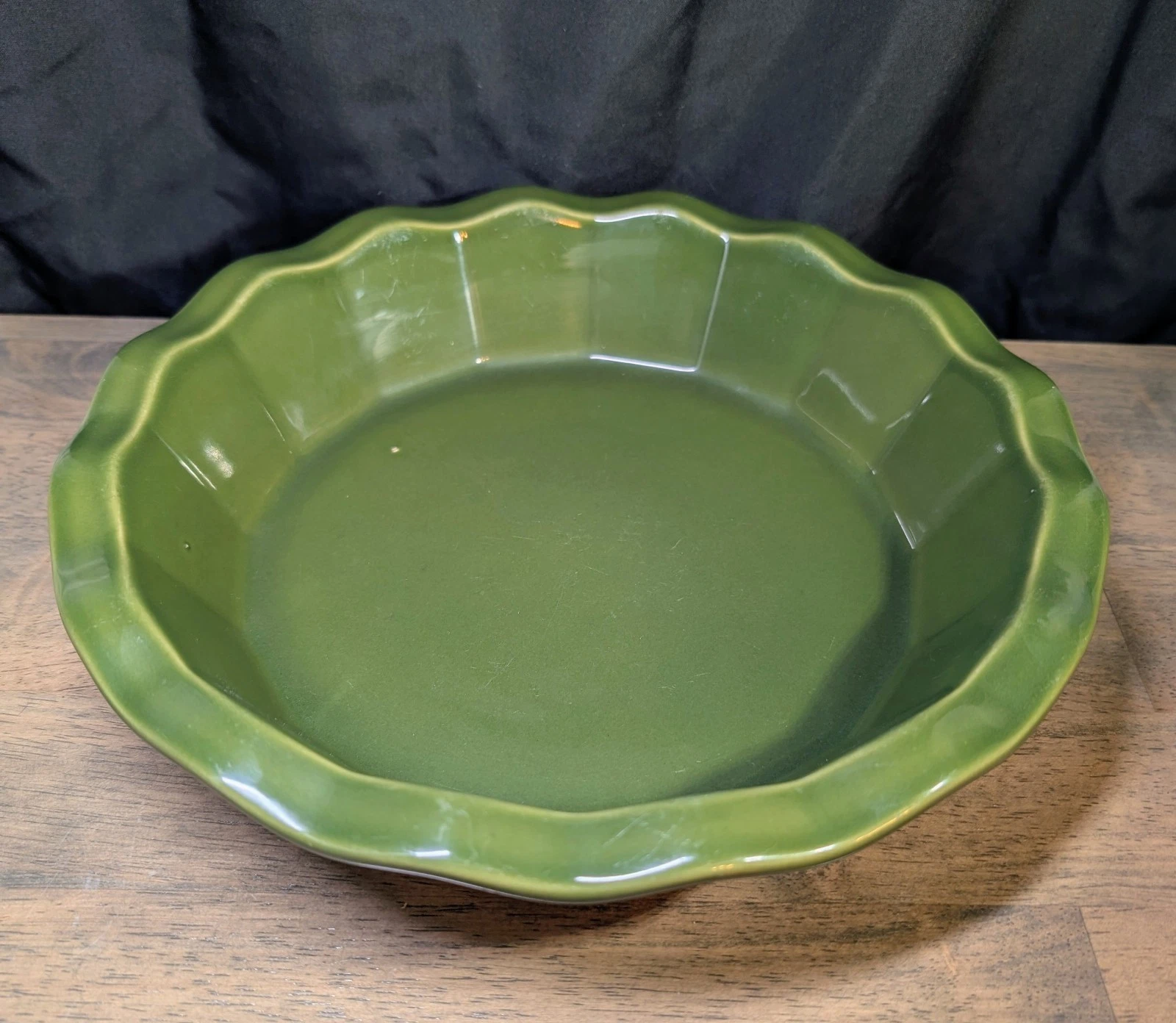 Emile Henry Ceramics Ruffled Pie Baker Dish 9-10" Green Made in France