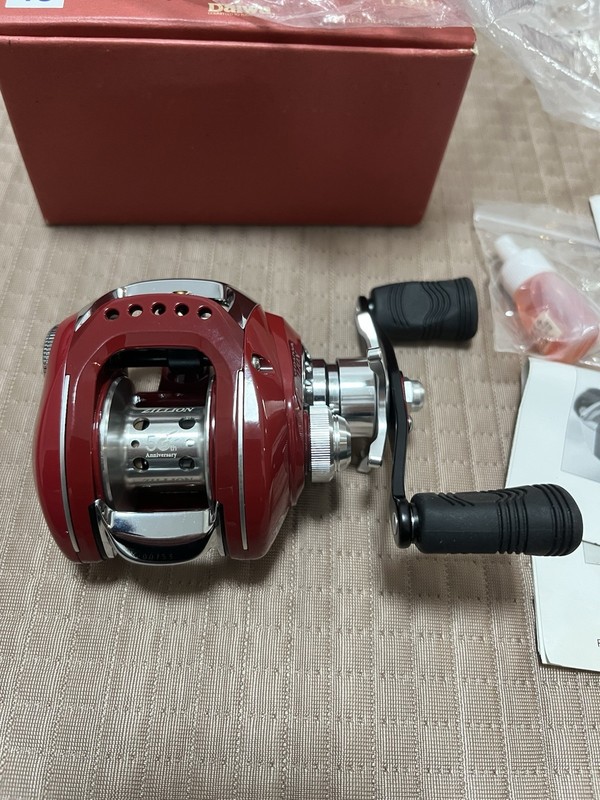 Rare New Daiwa 50th Anniversary Zillion 100SHSA 7.3:1 Baitcasting Reel
