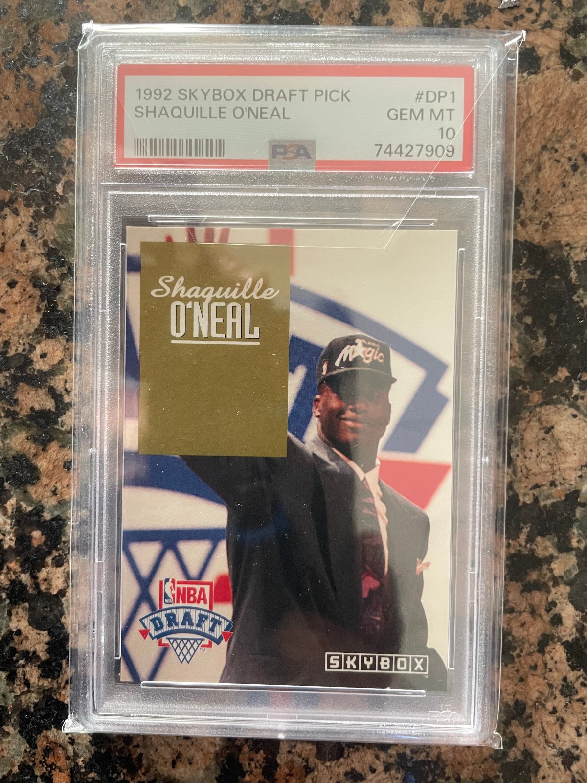 1992-93 Skybox - Draft Picks Shaquille O'Neal #DP1 (RC)  PSA 10