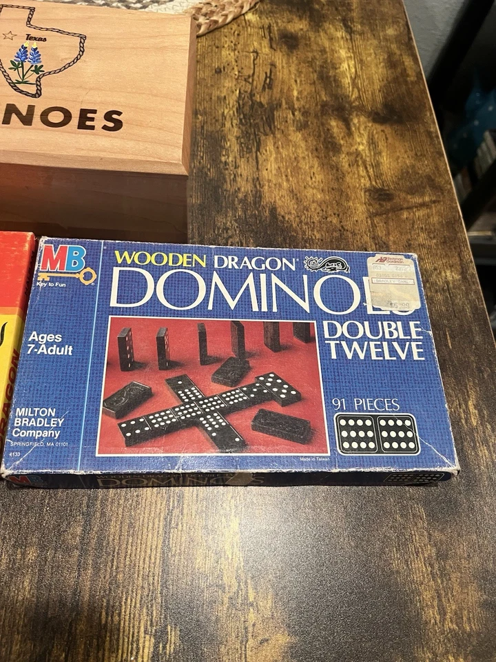 Lote de 3 Juego de Dominó de Madera Vintage Dragón Halsam y Madera Doble Doce y Seis Foto 3 de 4