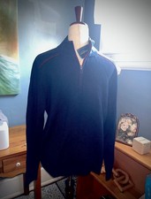 NWT- Vineyard Vines men  s,  Ian  Shep  , merino wool size M quarter zip, navy.