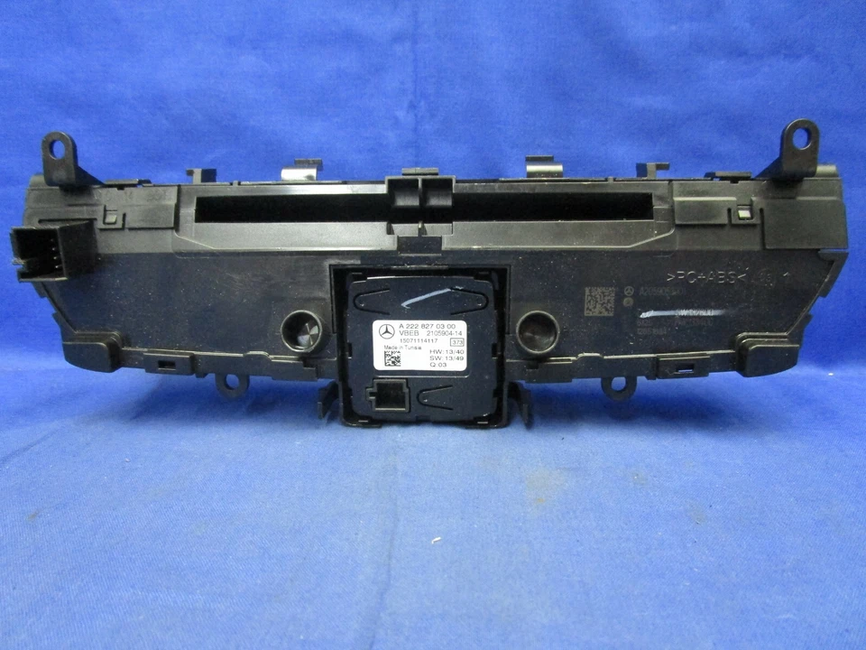 2016 Mercedes Benz C450 AMG CD Radio Clock Media Control Switch PN 222-827-03-00 Foto 4 de 4