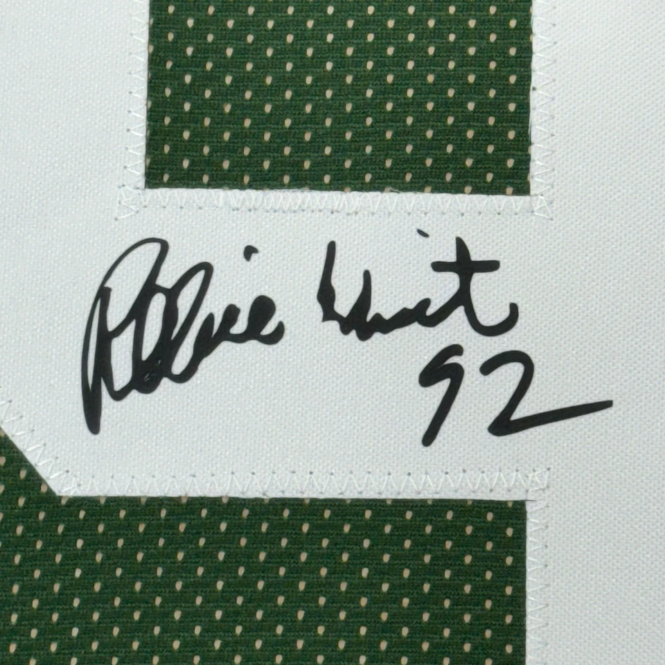 Camiseta deportiva enmarcada facsímil autografiada Reggie blanca 33x42 verde reimpresión láser automática Foto 2 de 2