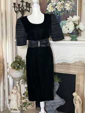 Vtg 70s Miss Elliette Black Velvet Dress w/Cummerbund Rhinestone SZ 8 USA Made!