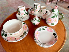 Wunderschönes, handbemaltes Wildrose-Geschirr von Villeroy & Boch – Zum Verkauf!