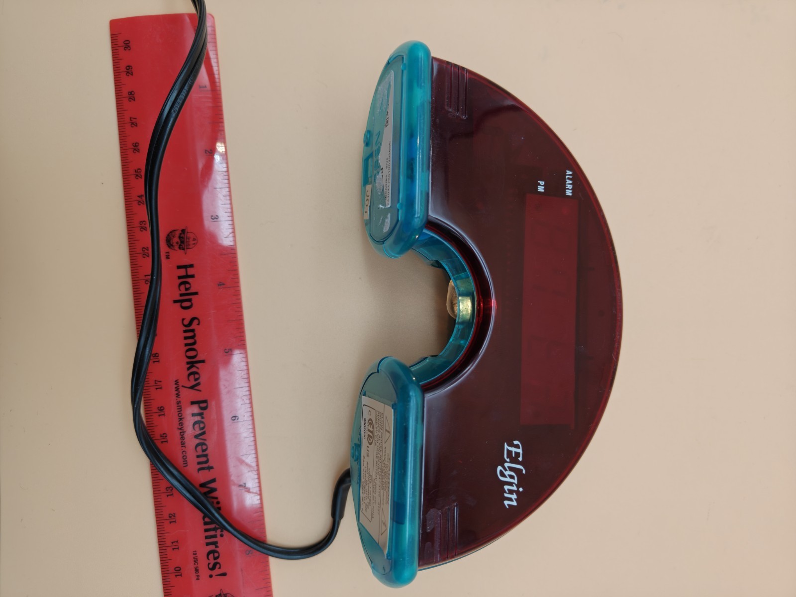 Vtg Elgin Digital Alarm Clock Clear Blue Lighted Model 3154 Tested and Working Vtg Elgin Digital Alarm Clock Clear Blue Lighted Model 3154 Tested and Working detail