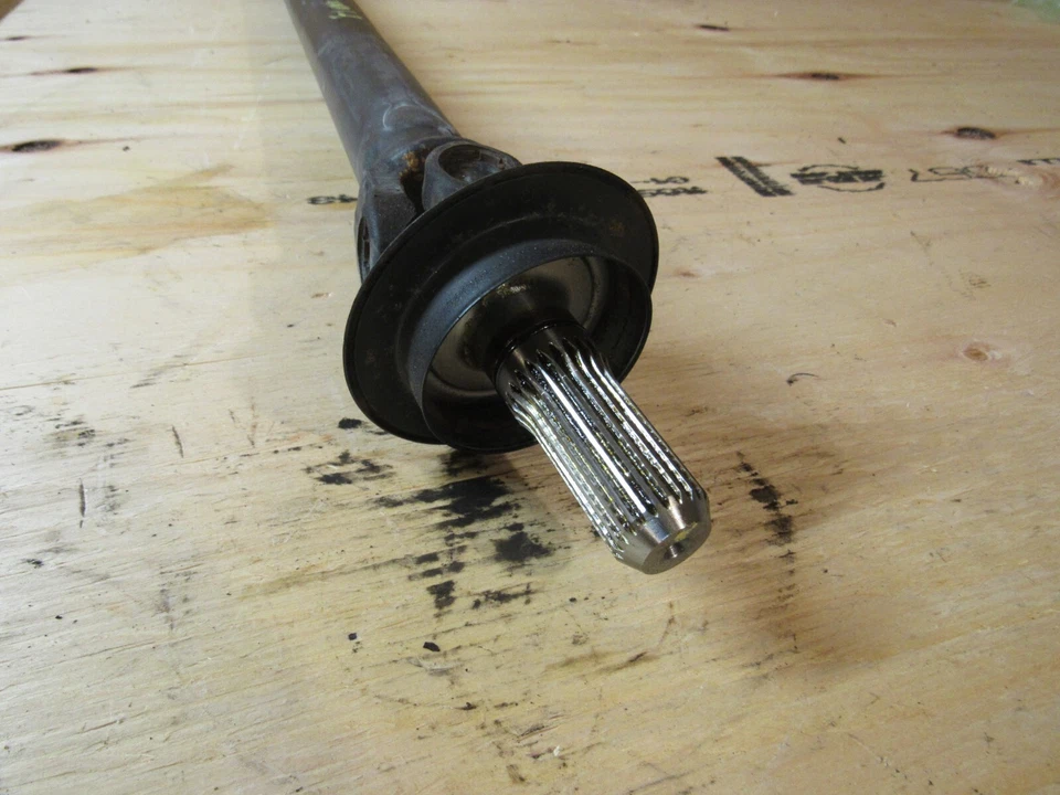 Infiniti G37 2009-2013 AWD eje de transmisión delantero Foto 3 de 4