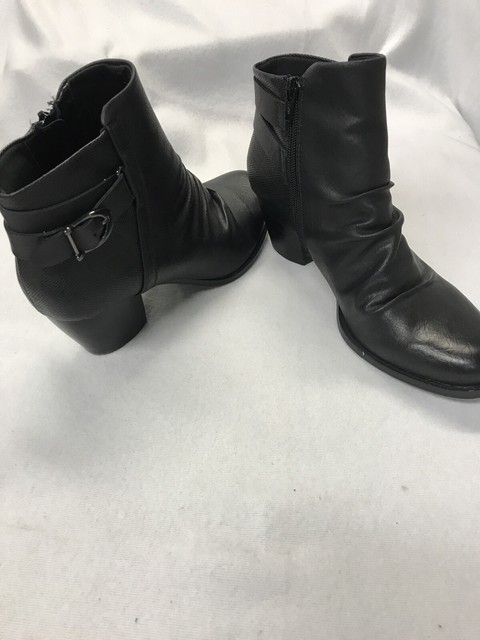 bare traps black ankle boots