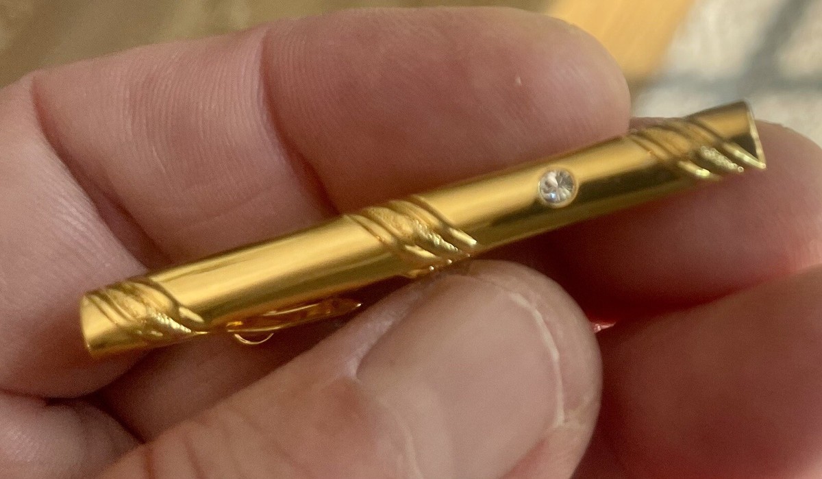 Rare Donald Trump Signature Collection Gold-Tone Tie Clasp