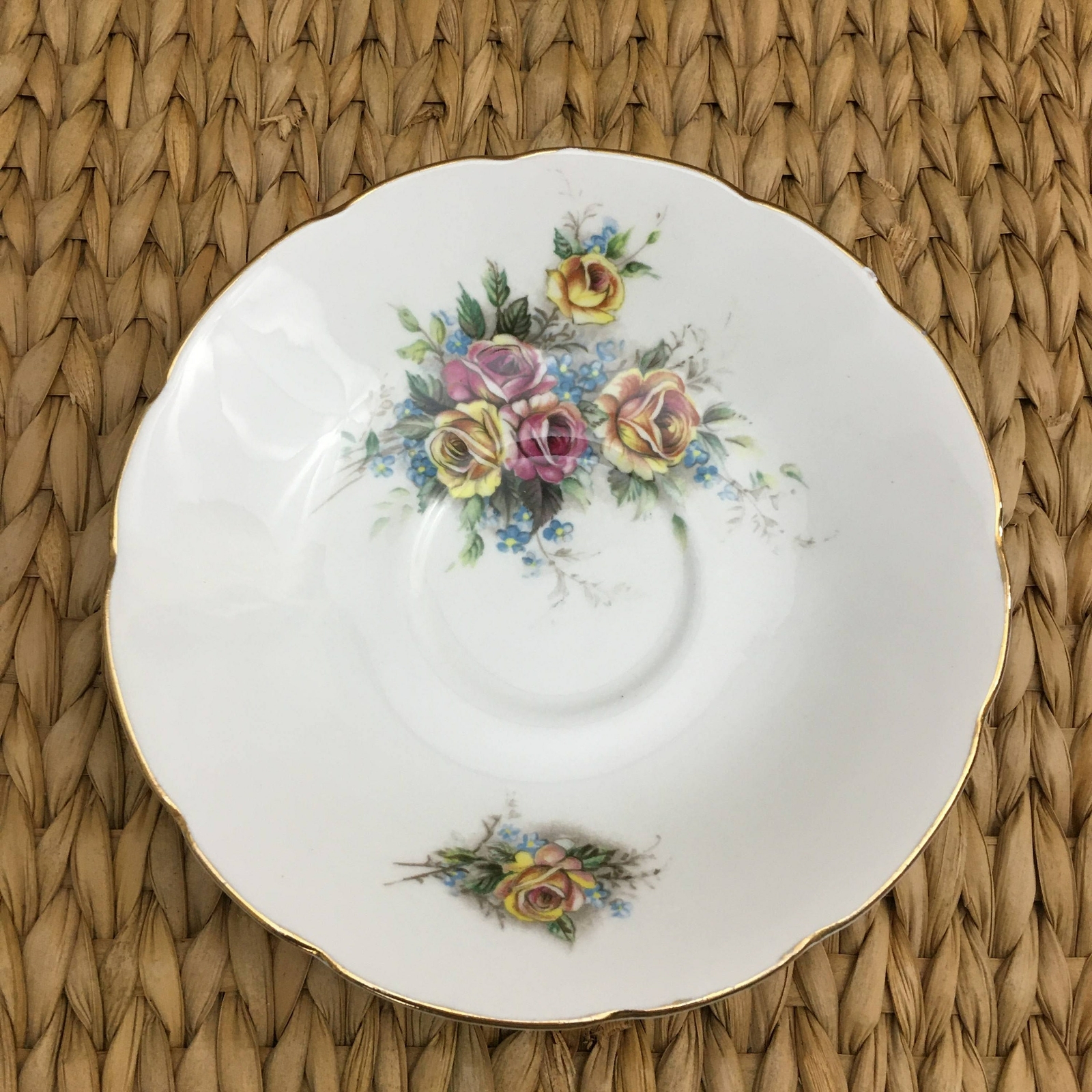 Sovereign House Exclusive tea cup & saucer, Sovereign House Fine Bone