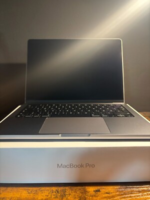 Macbook M2 Pro 14  16GB/512SSD Space Grau